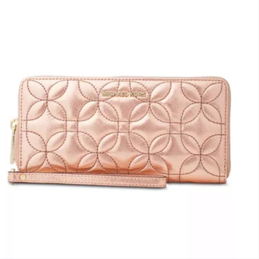 Michael Kors Quilted Rose Color Wallet